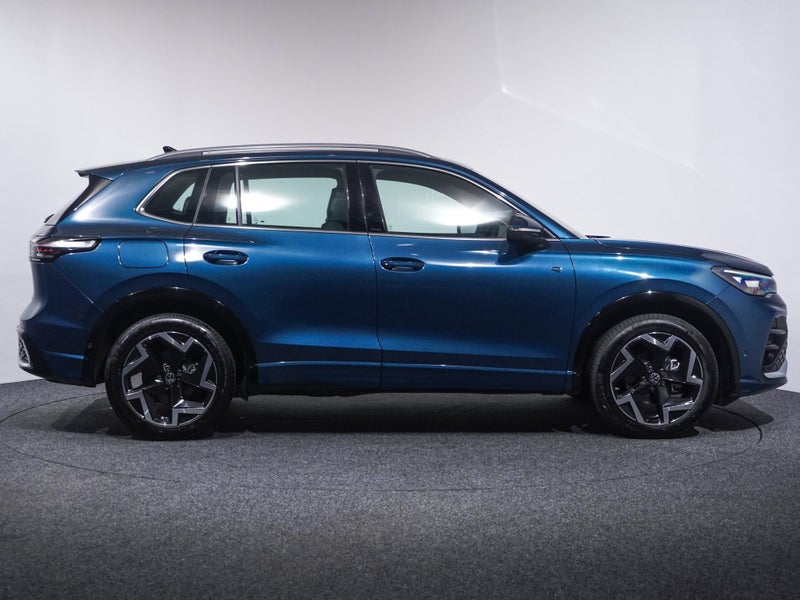 2025 Volkswagen Tiguan Tsi R Line Touring 2WD image 4