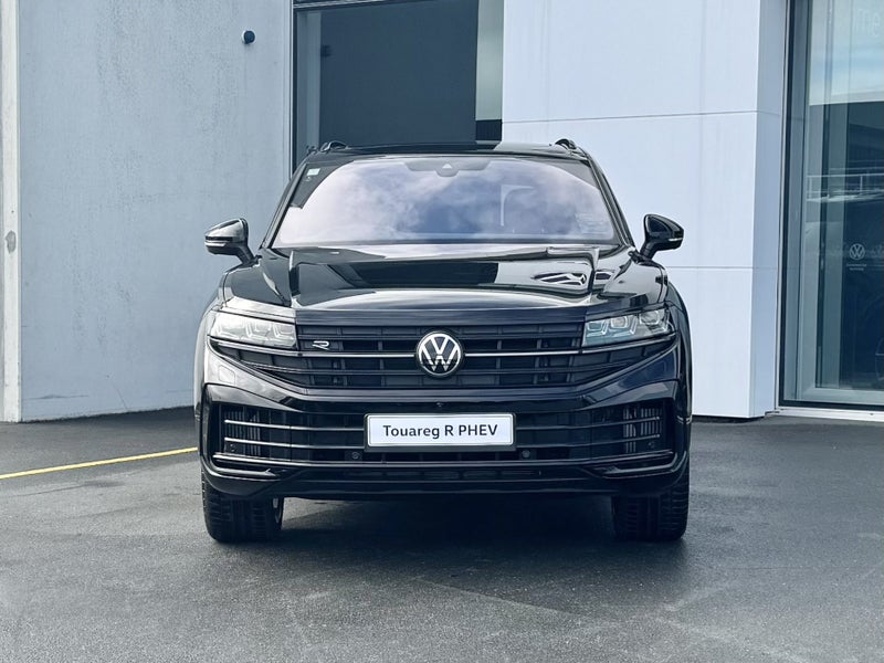 2025 Volkswagen Touareg R PHEV 4MOTION 340kW image 2