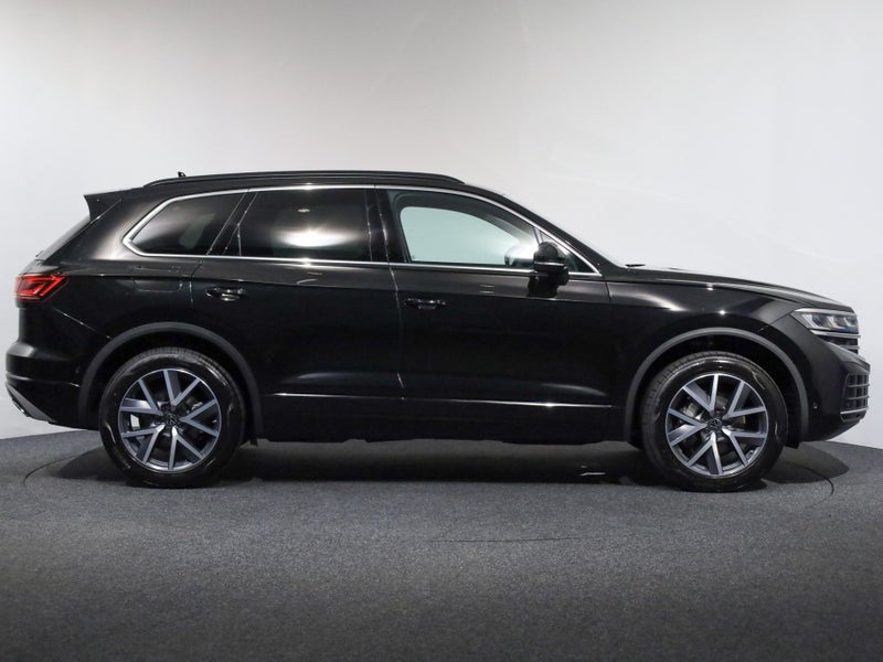2025 Volkswagen Touareg TDi V6 170kW image 4