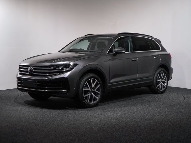 2025 Volkswagen Touareg TDi V6 170kW image 4