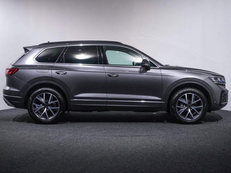 2025 Volkswagen Touareg TDi V6 170kW image 5