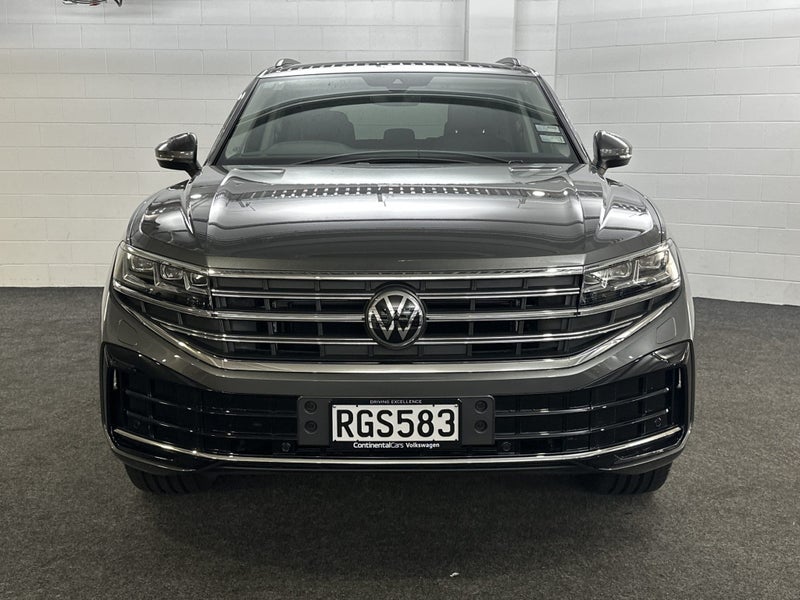 2025 Volkswagen Touareg V6 TDI image 2