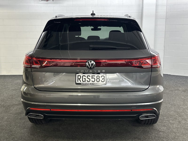2025 Volkswagen Touareg V6 TDI image 3