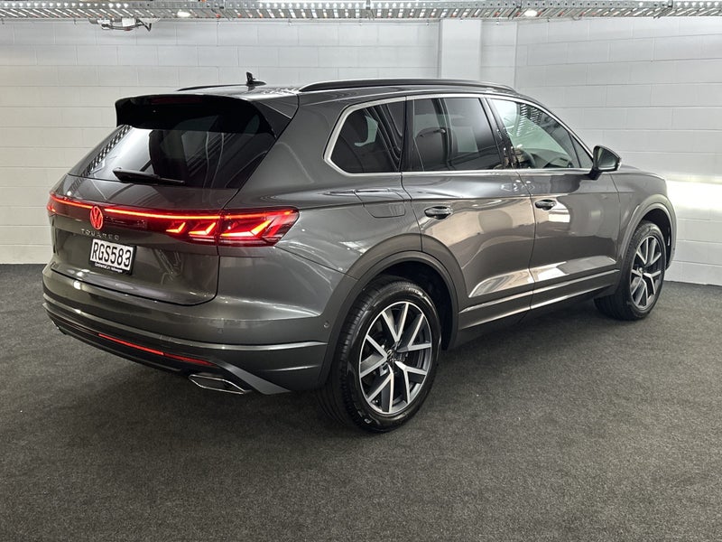 2025 Volkswagen Touareg V6 TDI image 4