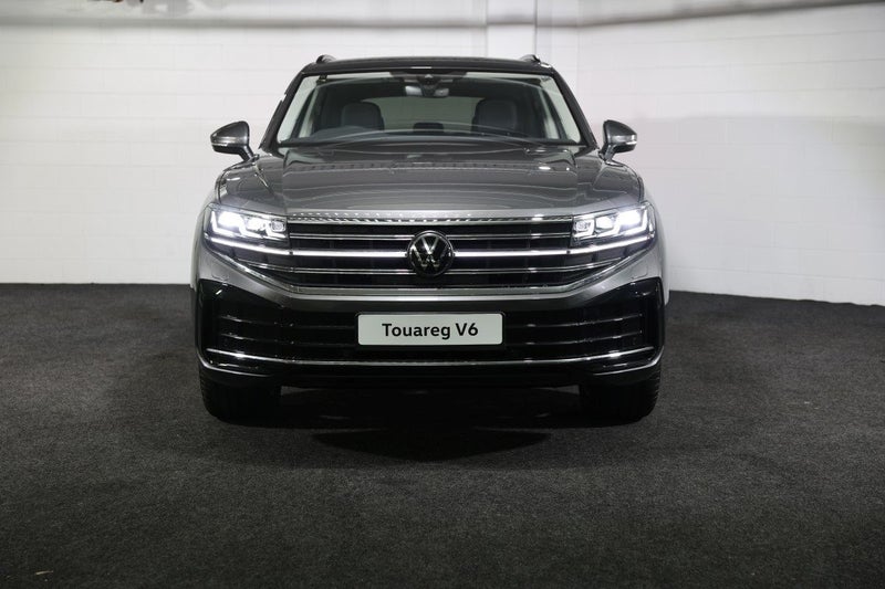 2025 Volkswagen Touareg V6 TDI image 2