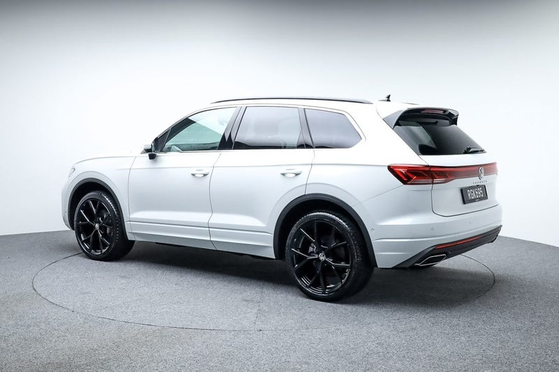 2025 Volkswagen Touareg V6 TDI image 5