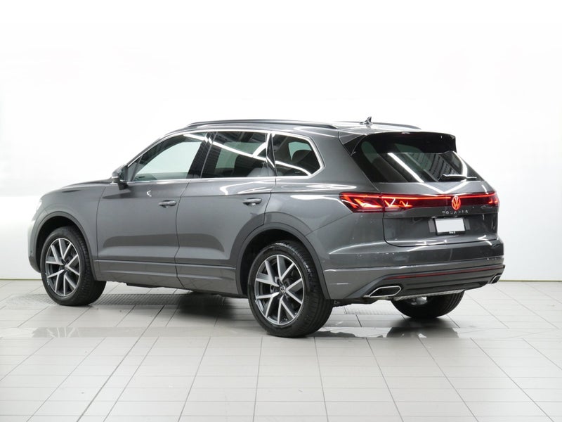 2025 Volkswagen Touareg V6 TDI image 3