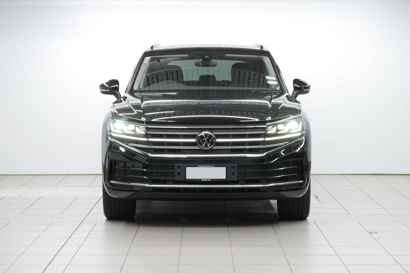 2025 Volkswagen Touareg V6 TDI image 2