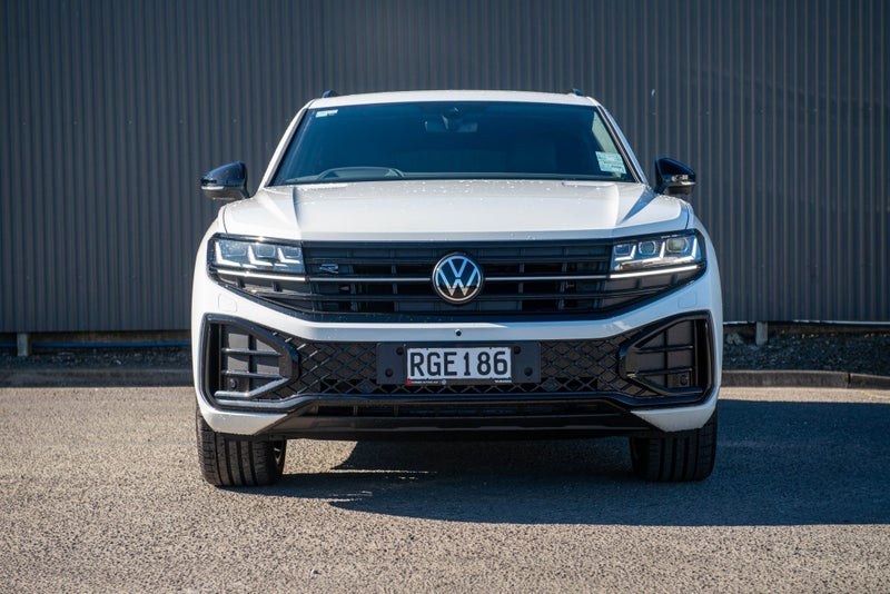 2025 Volkswagen Touareg V6S R-Line 210kW TDI image 2