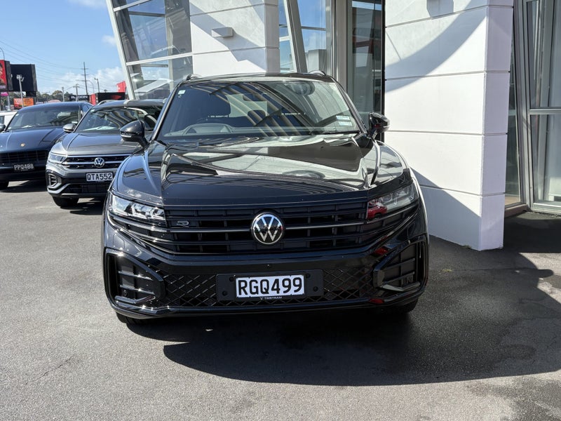2025 Volkswagen Touareg V6s R-Line 210Kw TDI image 2