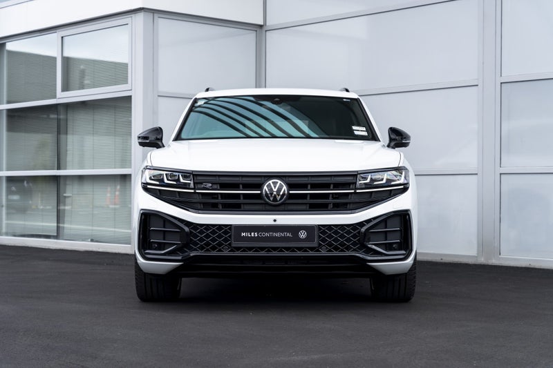 2025 Volkswagen Touareg V6S R-Line / 210kW Turb... image 3