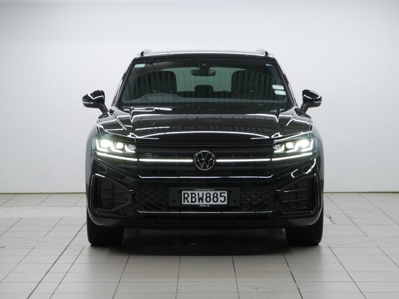 2025 Volkswagen Touareg V6S R-Line TDI image 2