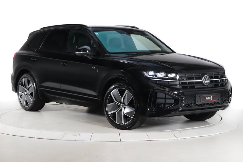 2025 Volkswagen Touareg V6S R-Line TDI image 3
