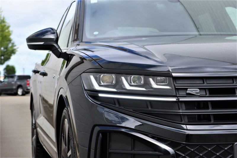 2025 Volkswagen Touareg V6S TDI R-Line image 2
