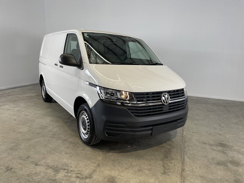 2025 Volkswagen Transporter SWB DSG image 2