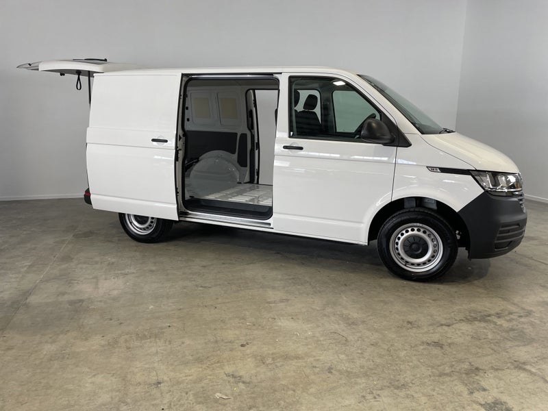 2025 Volkswagen Transporter SWB DSG image 5