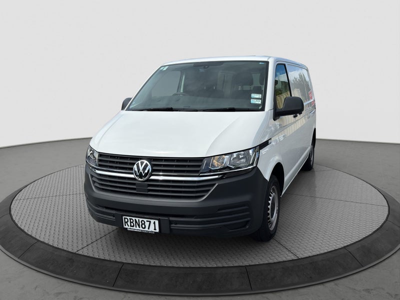 2025 Volkswagen Transporter SWB T6.1 image 4