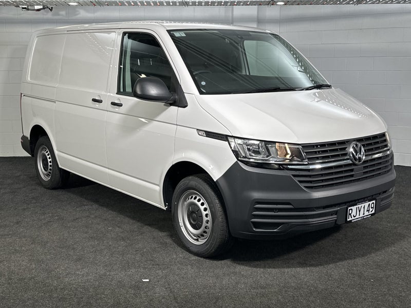 2025 Volkswagen Transporter T6.1 SWB 340NM DSG image 2