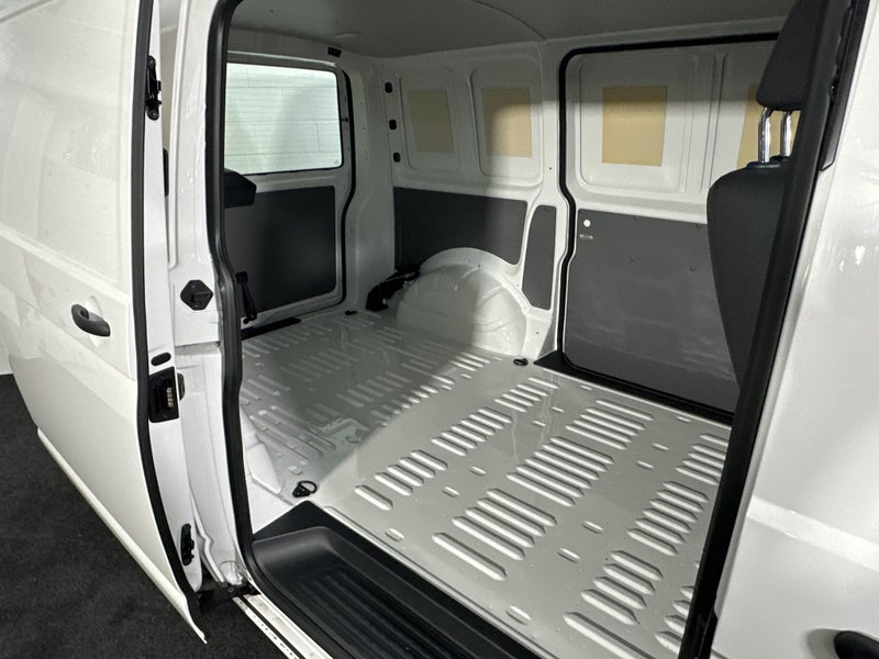 2025 Volkswagen Transporter T6.1 SWB 340NM DSG image 5