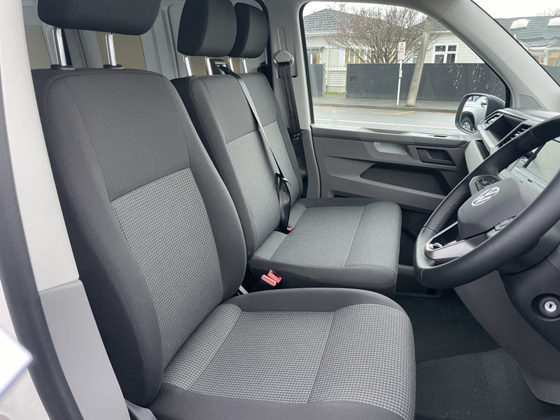 2025 Volkswagen Transporter T6.1 SWB Runner 2.0... image 4
