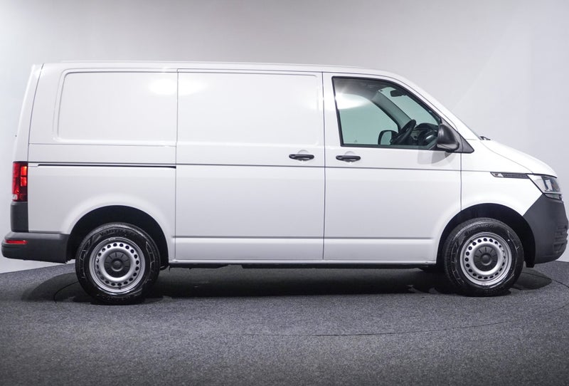 2025 Volkswagen Transporter T6.1 SWB Runner DSG image 4
