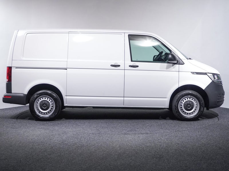 2025 Volkswagen Transporter T6.1 SWB Runner DSG image 4
