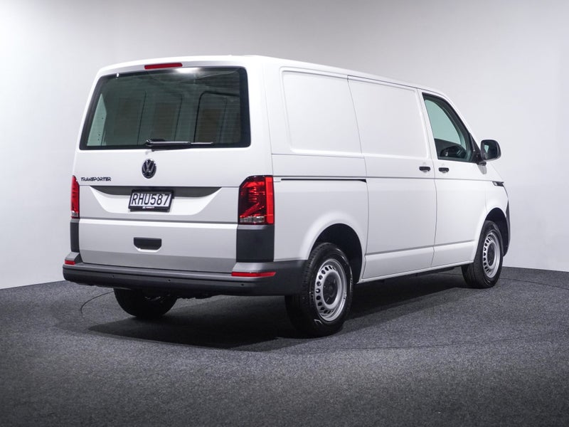 2025 Volkswagen Transporter T6.1 SWB Runner DSG image 5