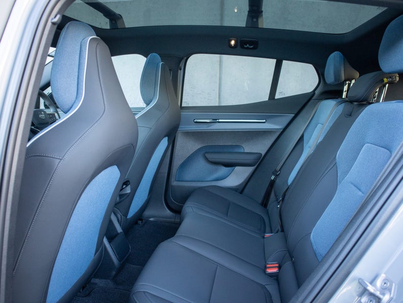2025 Volvo EX30 Cross Country Ultra Twin Motor... image 5
