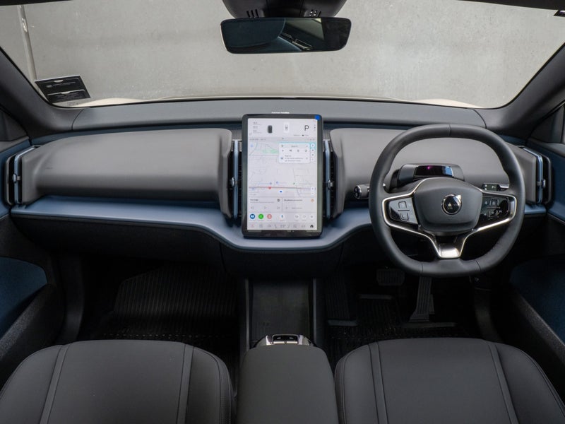 2025 Volvo EX30 Cross Country Ultra Twin Motor... image 5