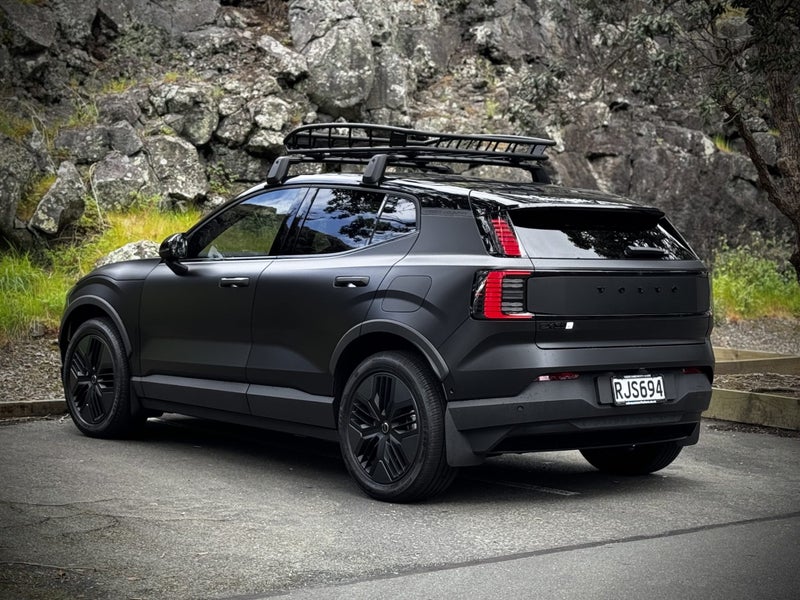 2025 Volvo EX30 Cross Country Ultra Twin Motor... image 5