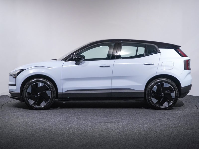 2025 Volvo EX30 Plus 200Kwh/EV SMER image 4