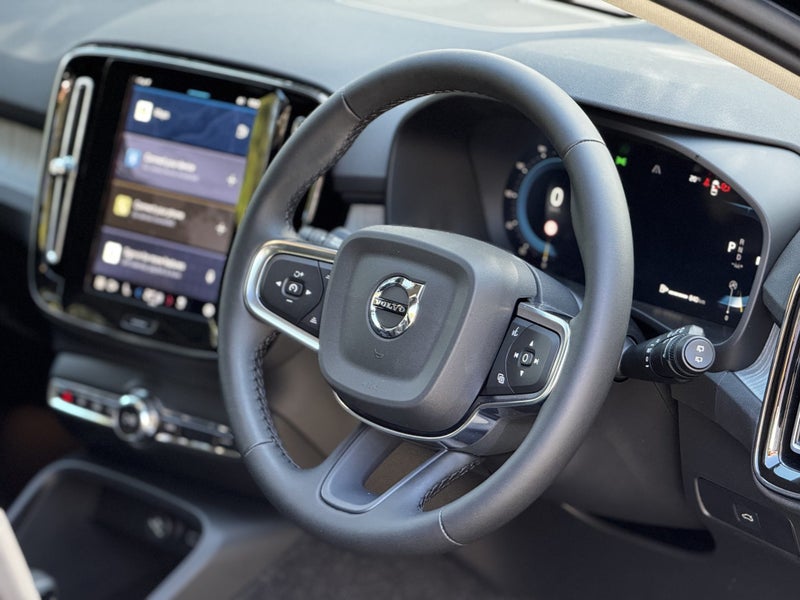 2025 Volvo XC40 B4 FWD Plus image 4
