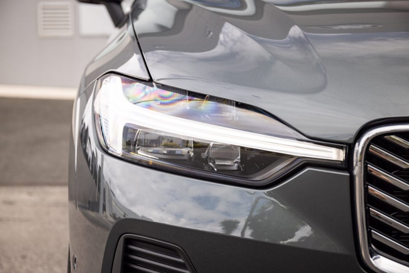 2025 Volvo XC60 B5 AWD Plus image 2