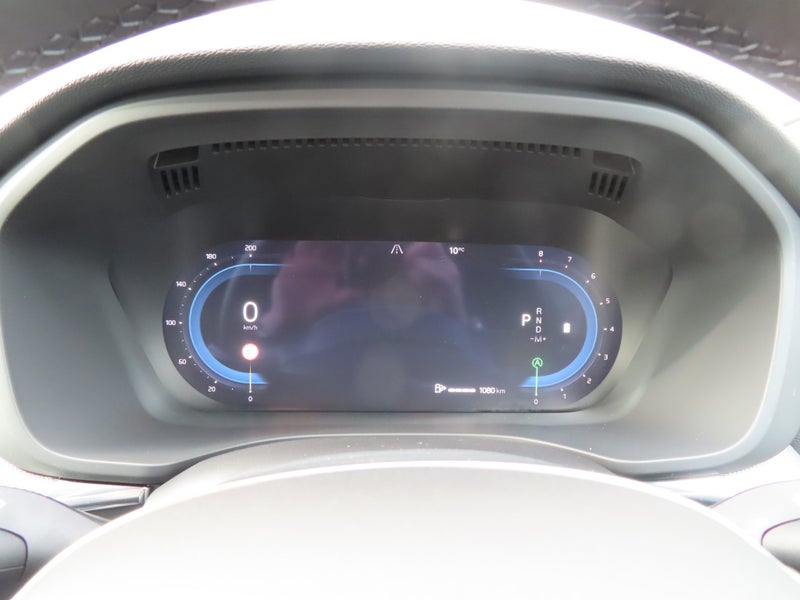 2025 Volvo XC60 B5 AWD Plus image 4