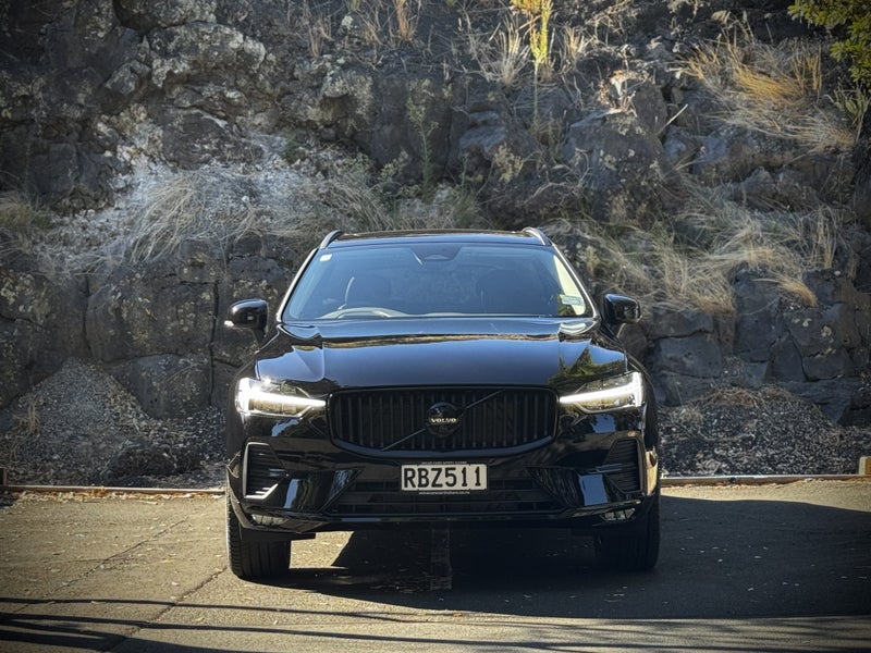 2025 Volvo XC60 B5 AWD Plus image 2