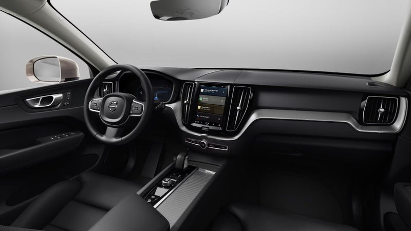 2025 Volvo XC60 B5 AWD Plus image 3