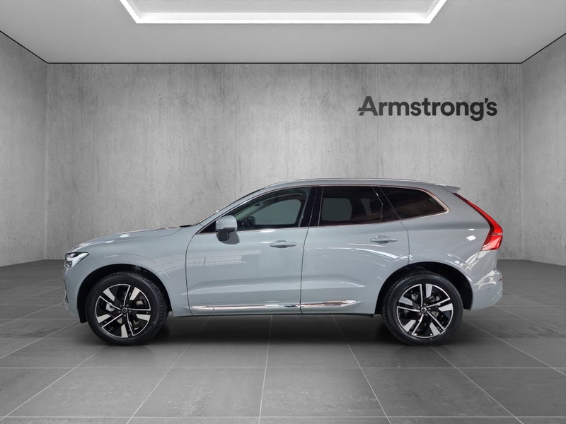 2025 Volvo XC60 B5 Plus image 5