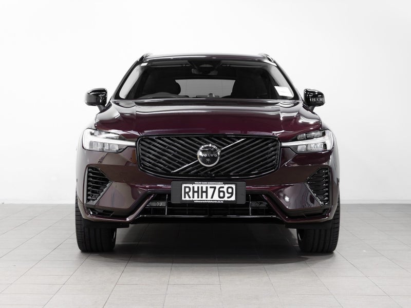 2025 Volvo XC60 T8 Ultra PHEV AWD image 2