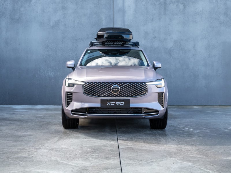 2025 Volvo XC90 B5 AWD ULTIMATE BRIGHT image 2