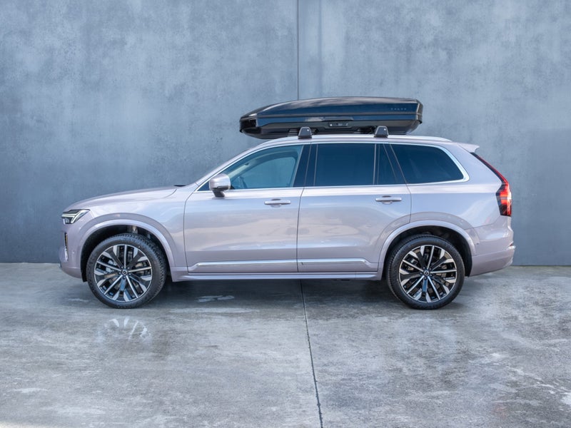 2025 Volvo XC90 B5 AWD ULTIMATE BRIGHT image 3