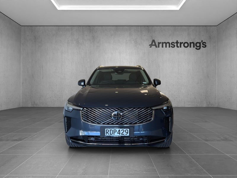 2025 Volvo XC90 B5 Ultra Bright 2.0P image 4