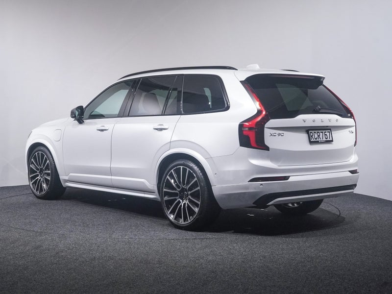 2025 Volvo XC90 T8 ULTRA PHEV image 5