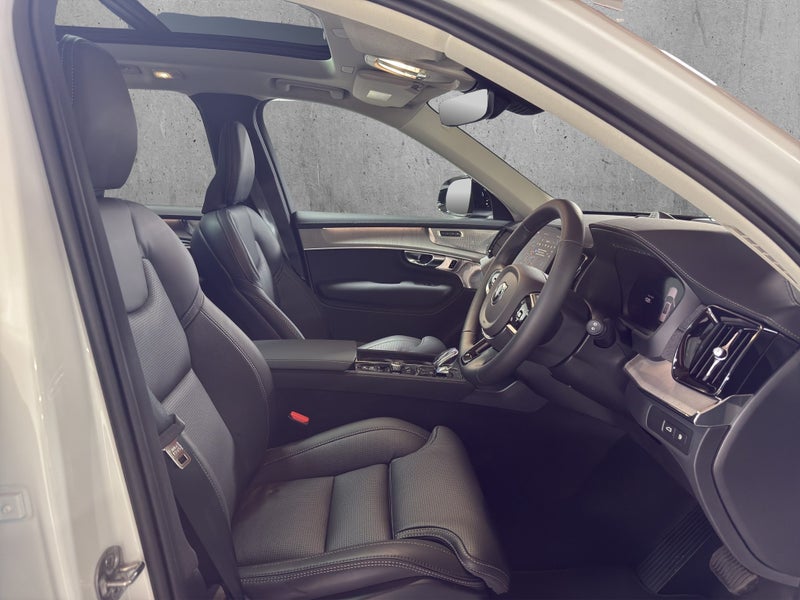 2025 Volvo XC90 T8 Ultra Phev/4Wd image 2