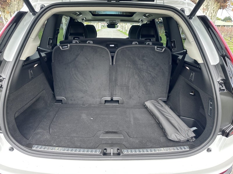 2025 Volvo XC90 T8 Ultra Plug-In Hybrid image 5