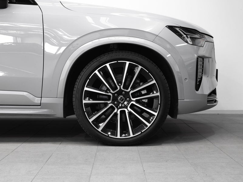 2025 Volvo XC90 T8 Ultra Plug-in Hybrid, 4WD image 4