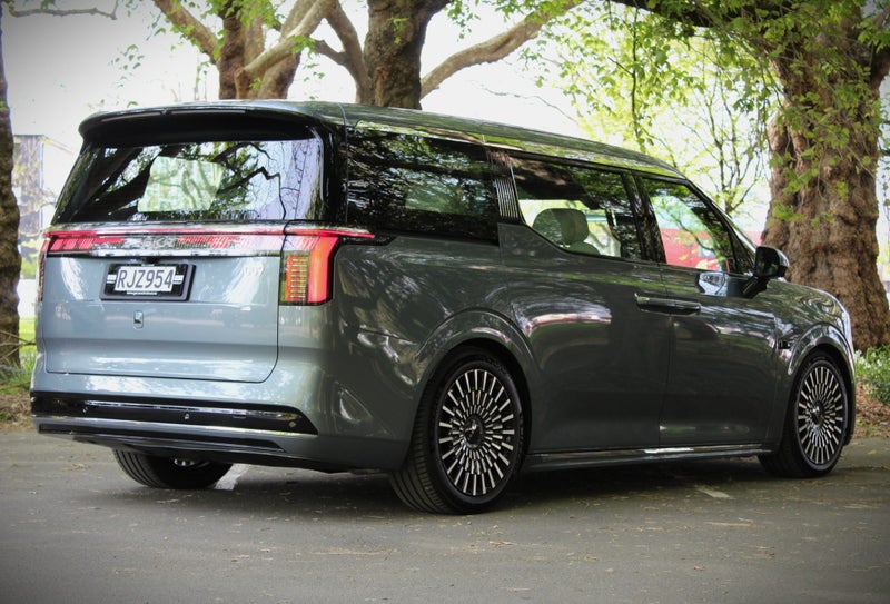 2025 Zeekr 009 7-Seat 116Kwh/Ev/Awd image 5