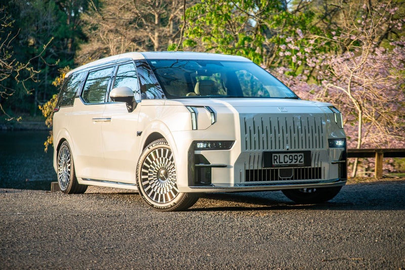 2025 Zeekr 009 7-Seat 116Kwh/Ev/Awd image 1