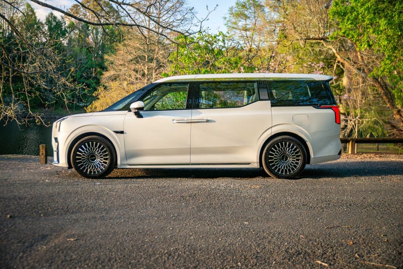 2025 Zeekr 009 7-Seat 116Kwh/Ev/Awd image 4