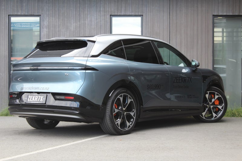 2025 Zeekr 7X Awd Performance image 3