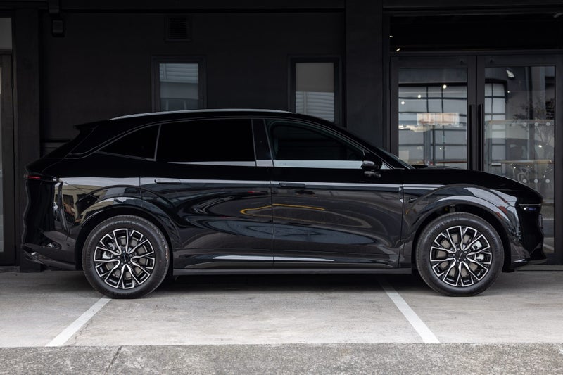 2025 Zeekr 7X LR RWD image 2